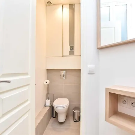 Perle Rare Triangle D'or Great With Terrace - Bail Mobilite Apartment Paris