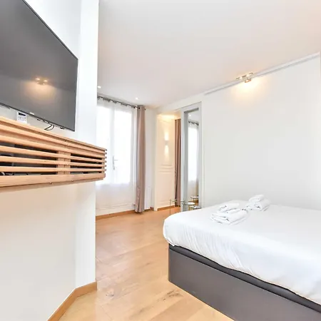 Perle Rare Triangle D'or Great With Terrace - Bail Mobilite Apartment *